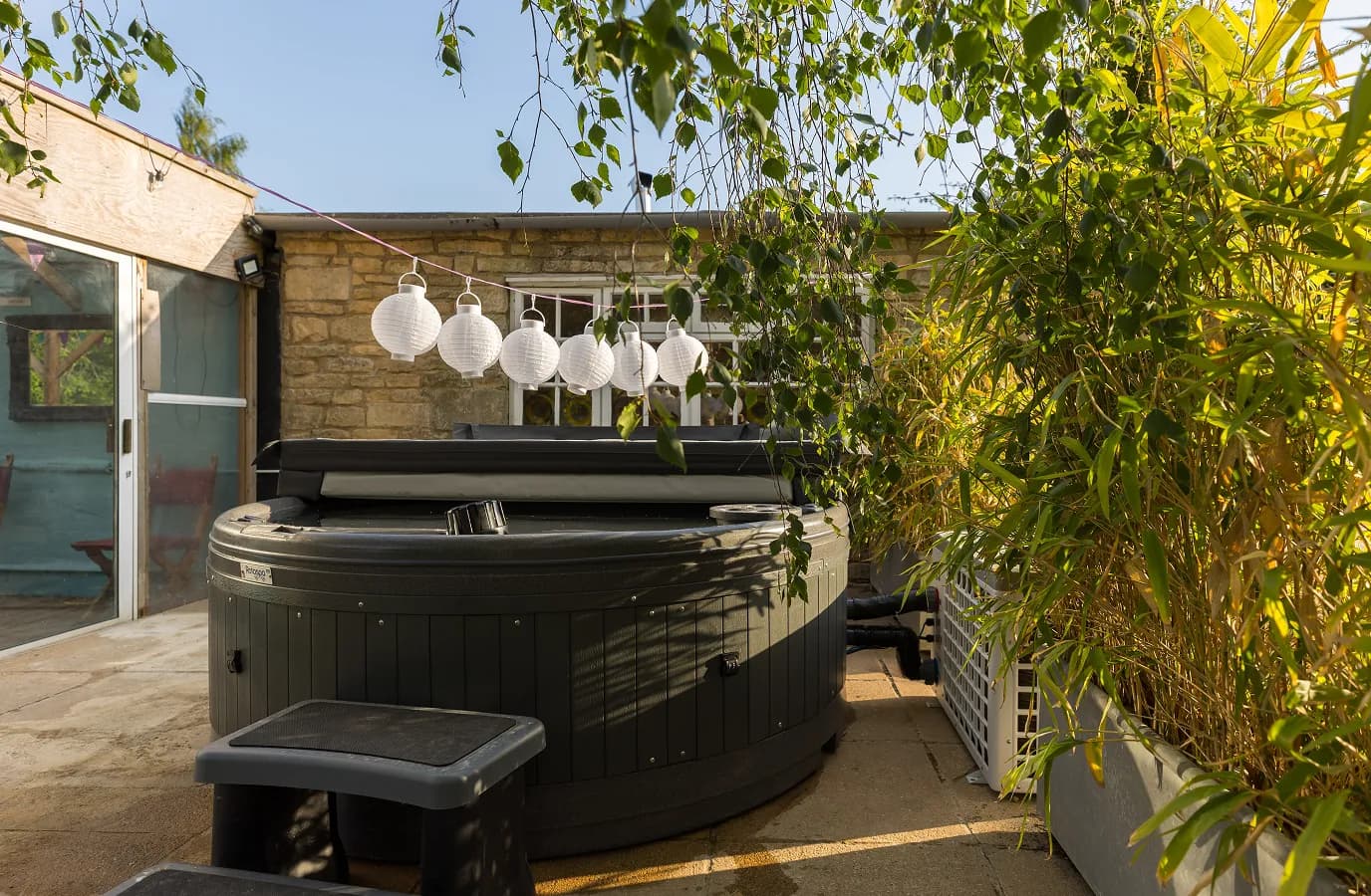 Hot tub and sauna area at Upper Court
