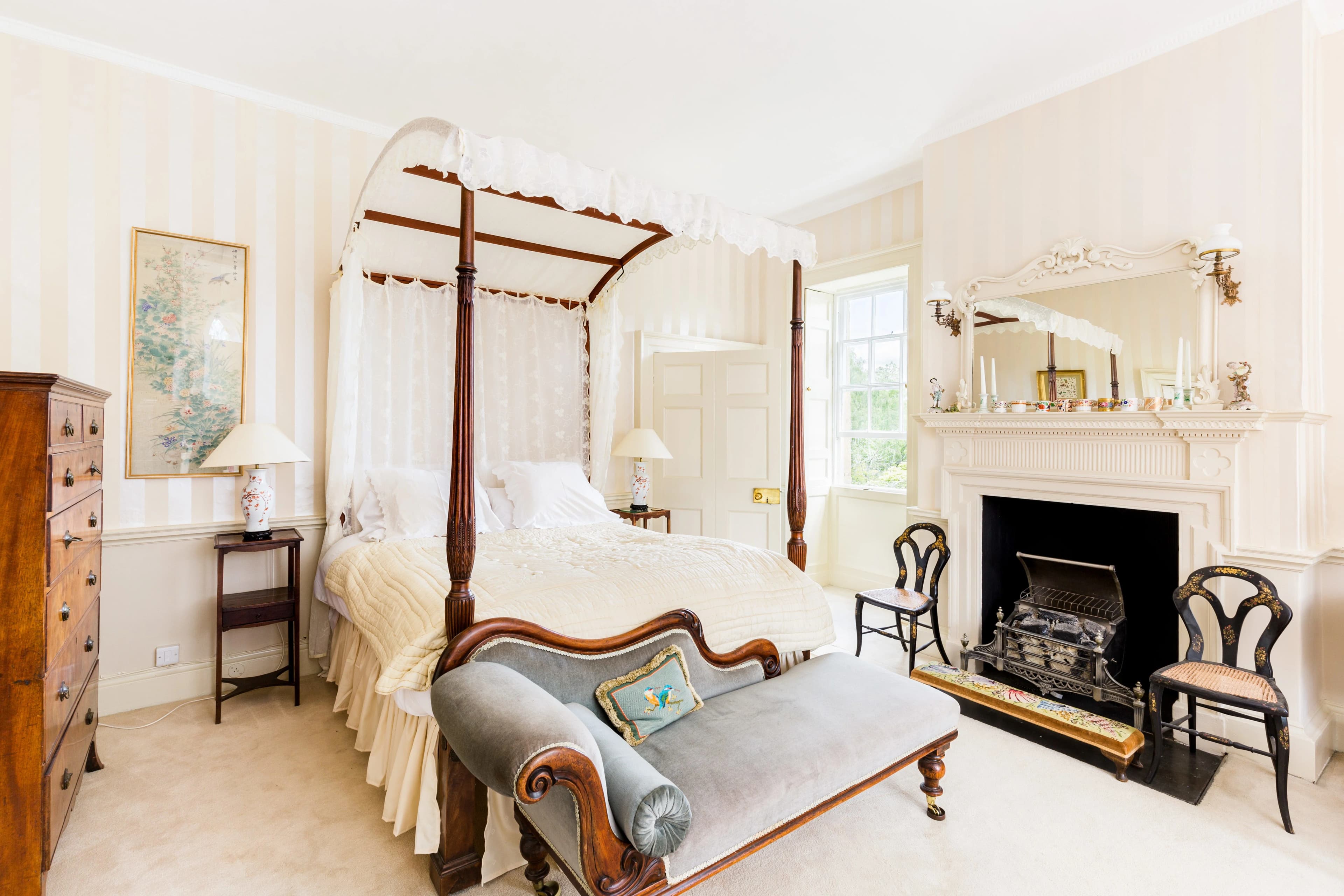 The Lake Room at Upper Court 1